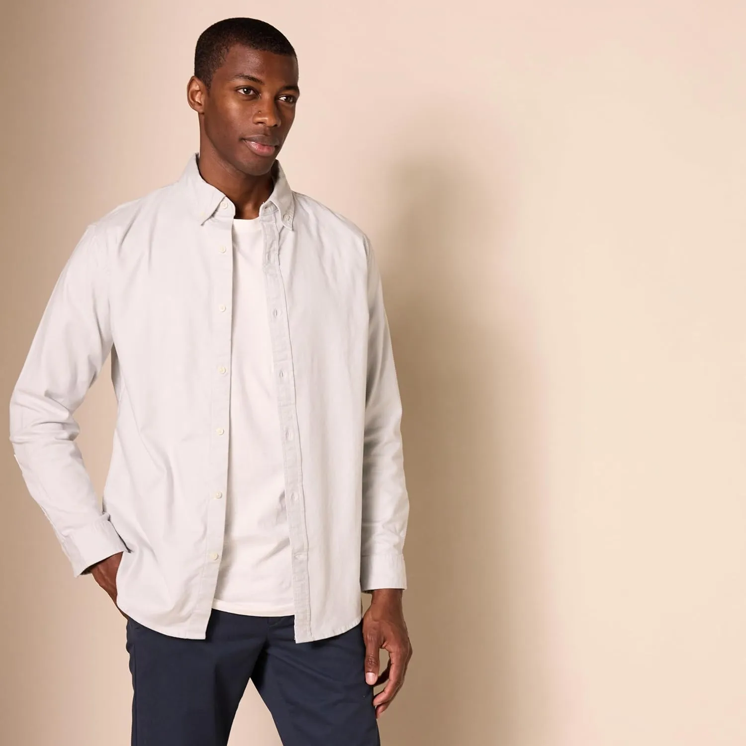 Amazon Essentials Men's Long-Sleeve Regular-Fit Stretch Oxford Shirt (Available in Big & Tall)