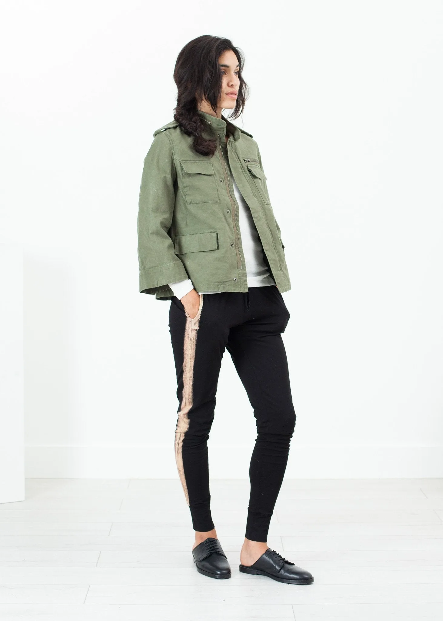 Backless Oxford Attractive in Refined Black