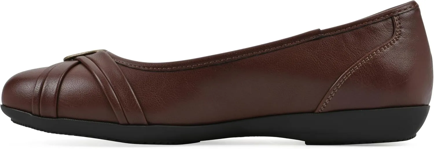 CLIFFS BY WHITE MOUNTAIN Women's Calming Cushioned Ballet Flat