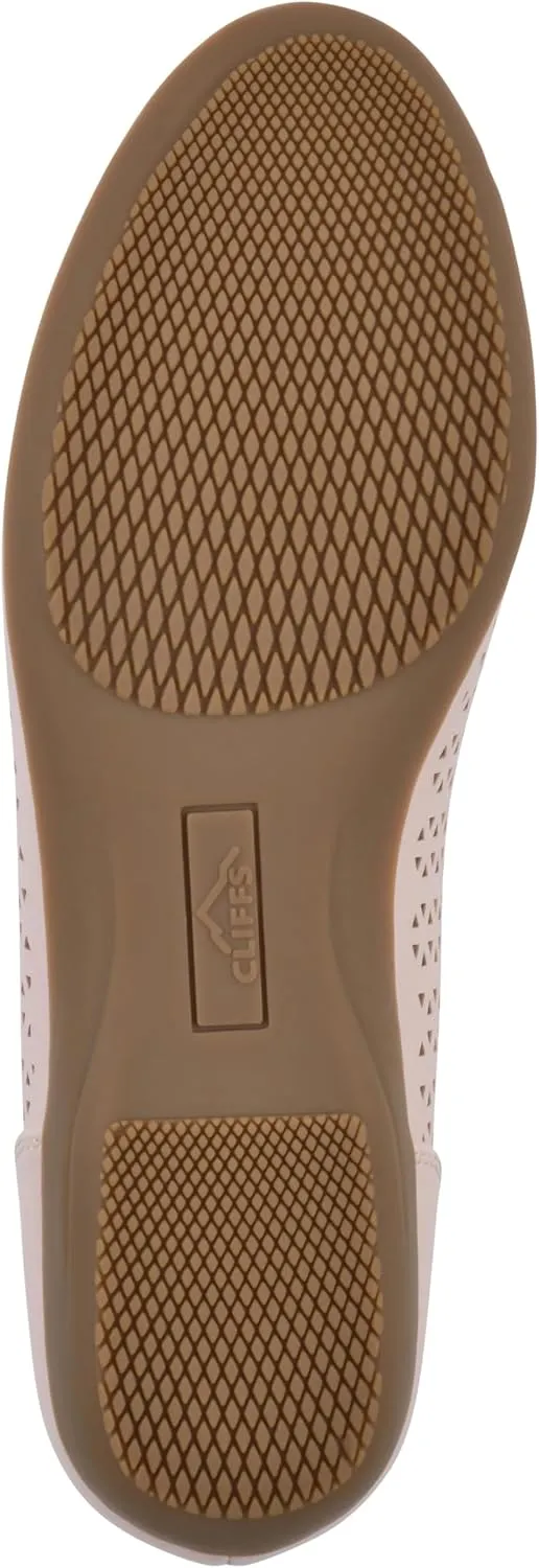 CLIFFS BY WHITE MOUNTAIN Women's Cindy Cushioned Ballet Flat