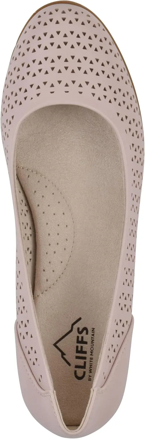 CLIFFS BY WHITE MOUNTAIN Women's Cindy Cushioned Ballet Flat