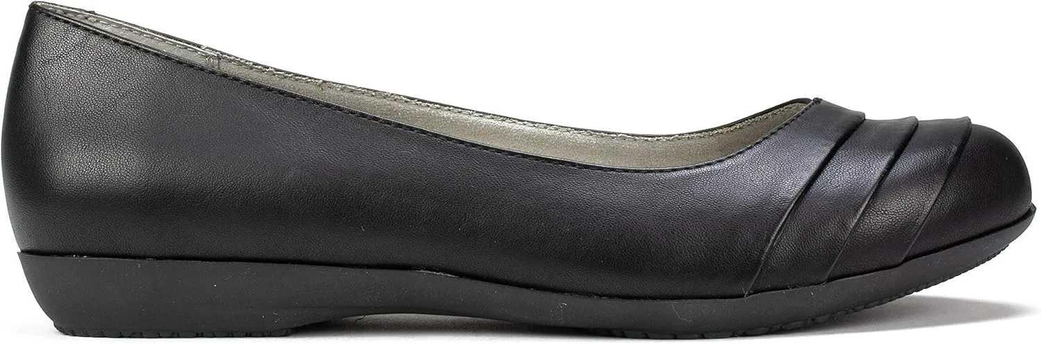 CLIFFS BY WHITE MOUNTAIN Women's Clara Ballet Flat