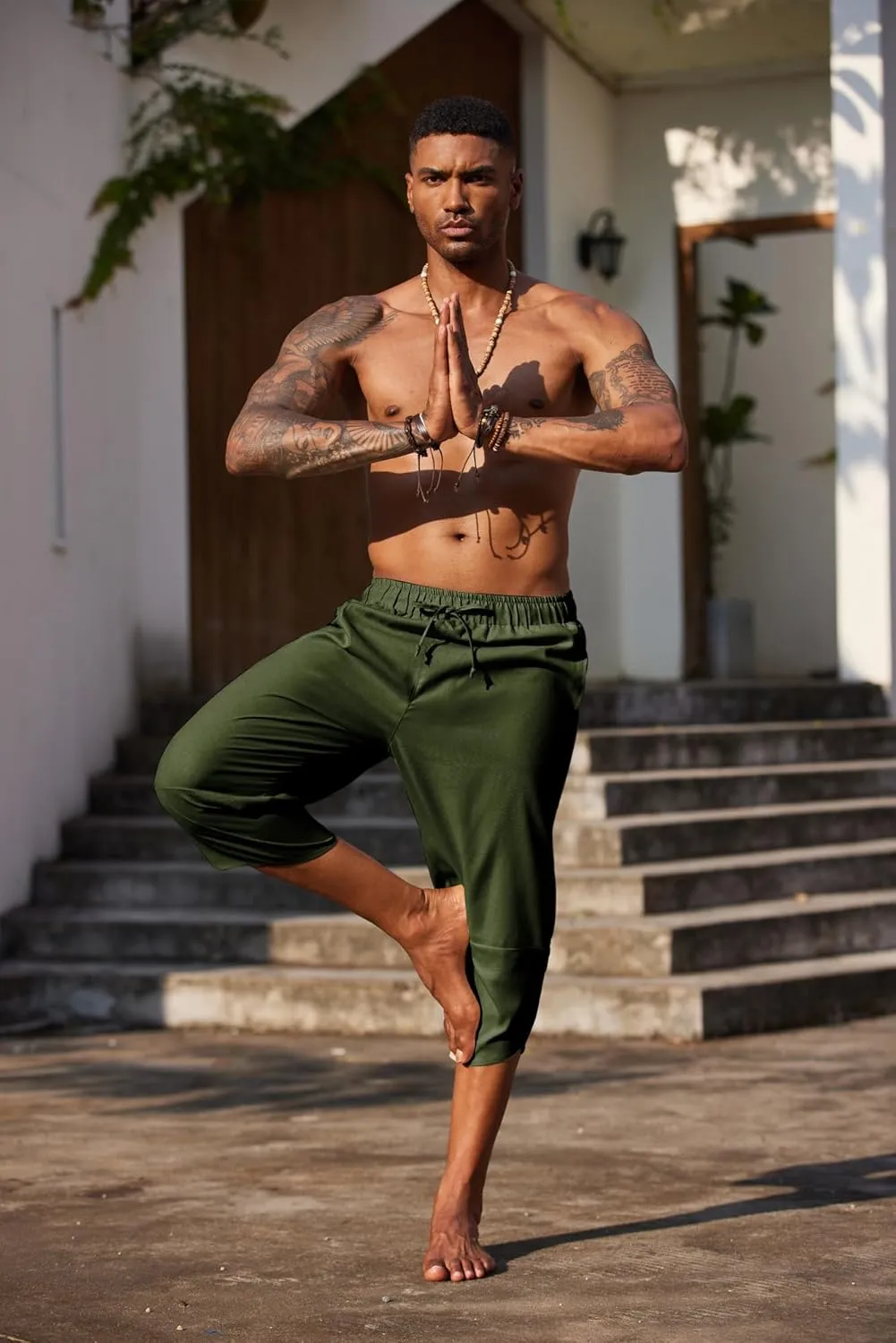 COOFANDY Men's Linen Harem Capri Pants Lightweight Loose 3/4 Shorts Drawstring Elastic Waist Casual Beach Boho Yoga Trousers