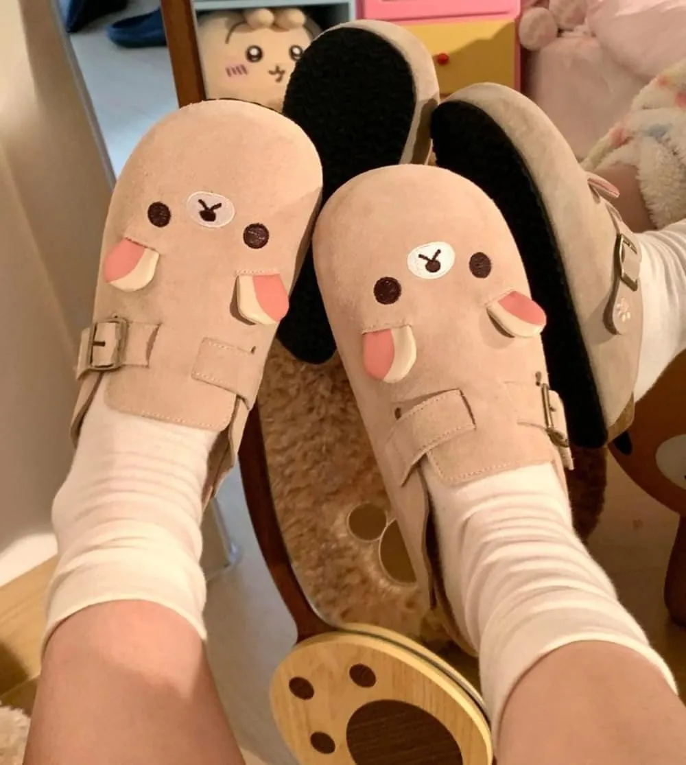 Cute Bear Clogs Slip on Mules for Women Girl Suede Comfort House Slippers Non Slip Chunky Sole Round Toe Casual Walking Slides Wide Retro Preppy Back To School Gifts for Girls Daughters Granddaughters
