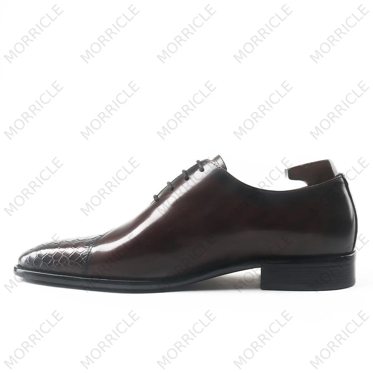 Exquisite Embossed Crocodile Oxford Shoes