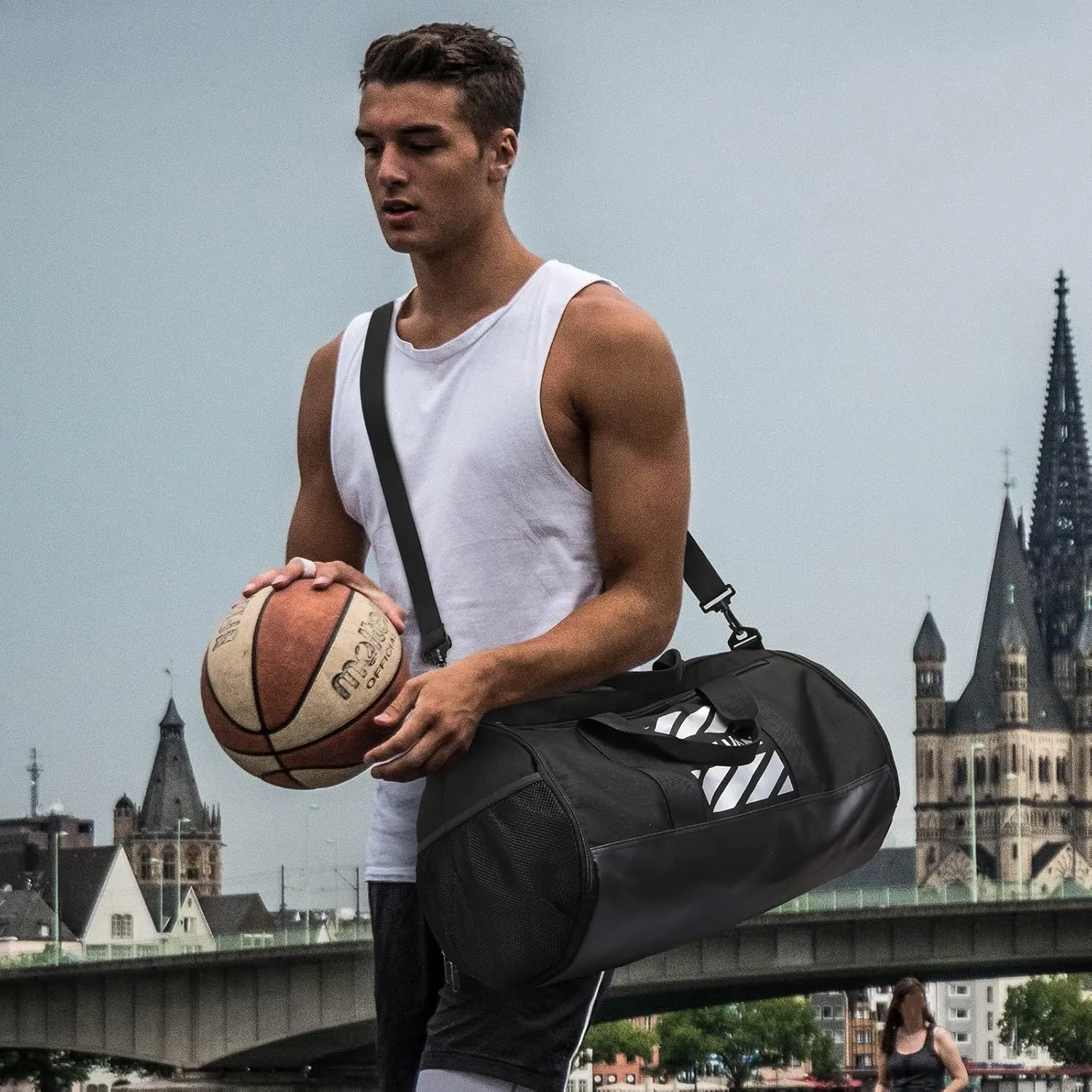 Gym Bag for Men Women with Wet Pocket & Shoe Compartment Travel Duffle Bag Man Sport Basketball Football Bag Weekend Overnight Duffel Bag Gym Tote bag 40L, Black
