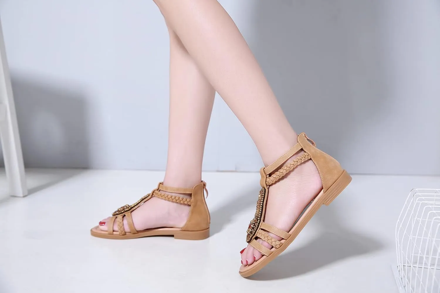 HNGHOU Women's Travel Flat Sandals Summer Casual Rhinestone Roman Flat Sandals Summer Shoes