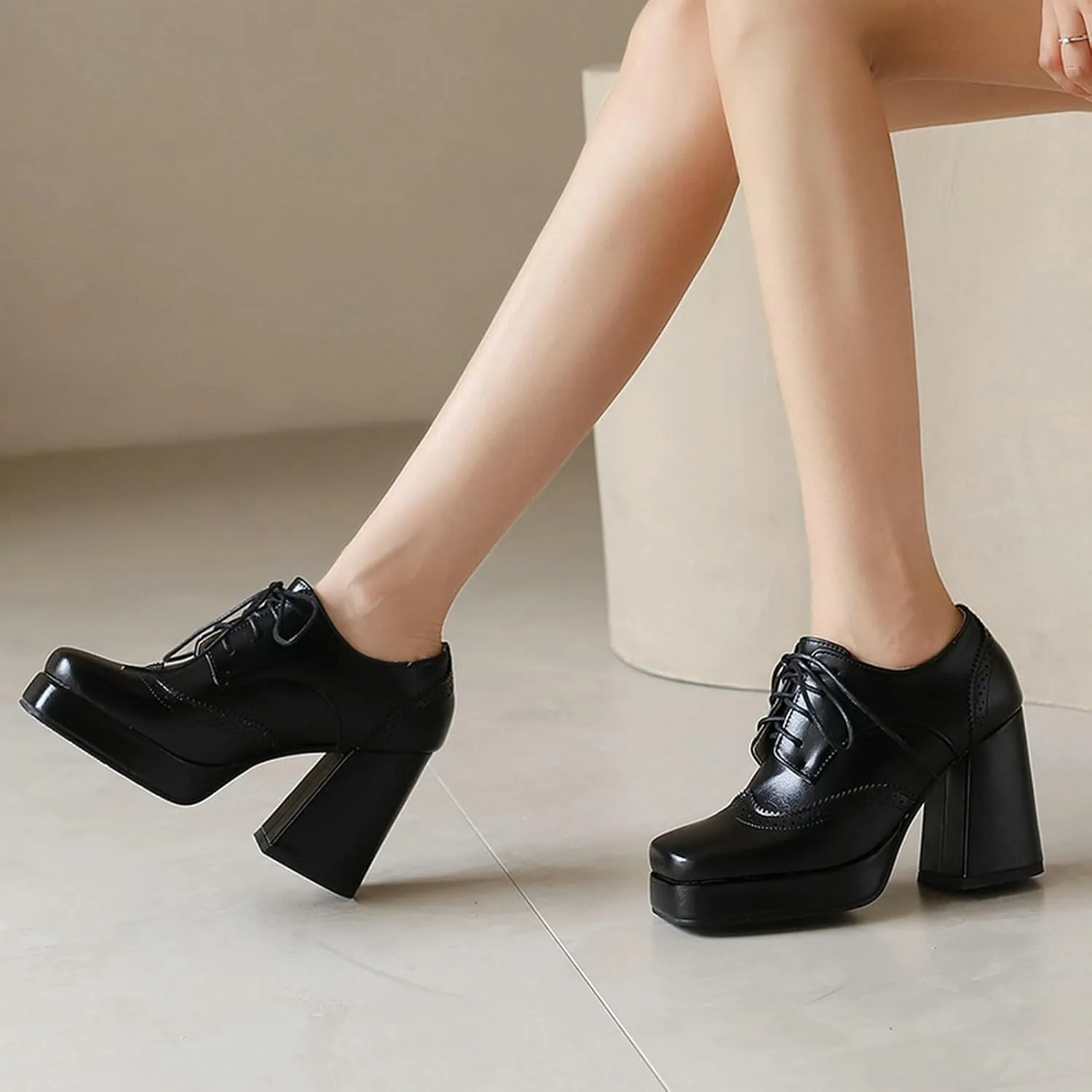 LUXMAX Women Platform Oxford Shoes Lace Upe Square Toe Wingtip Vintage Chunky Heel Saddle Shoes