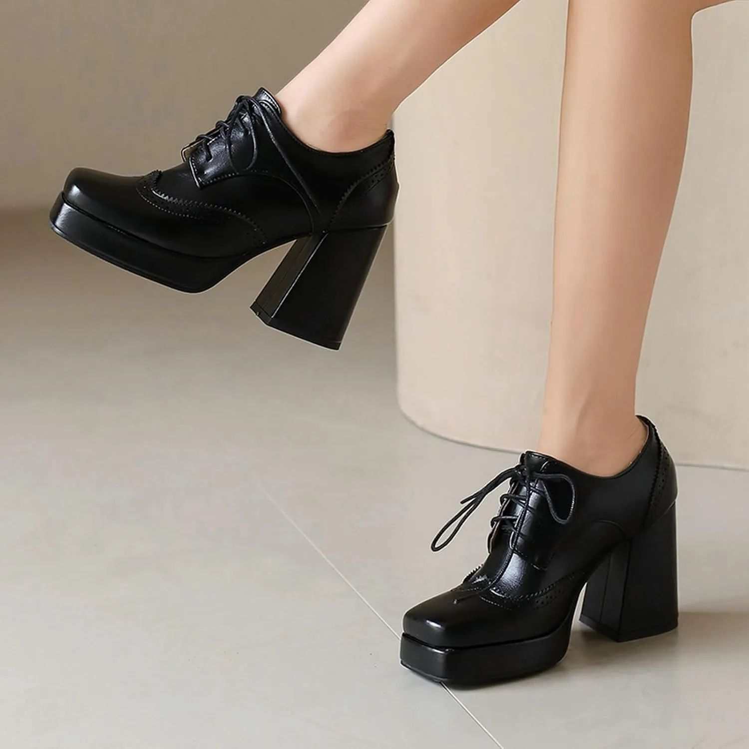 LUXMAX Women Platform Oxford Shoes Lace Upe Square Toe Wingtip Vintage Chunky Heel Saddle Shoes