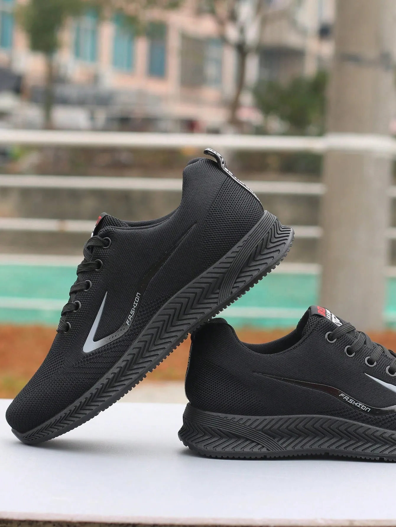 Mens 2025 Breathable Lightweight Running Shoes