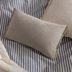 Merton Rectangular Velvet Cushion Doe