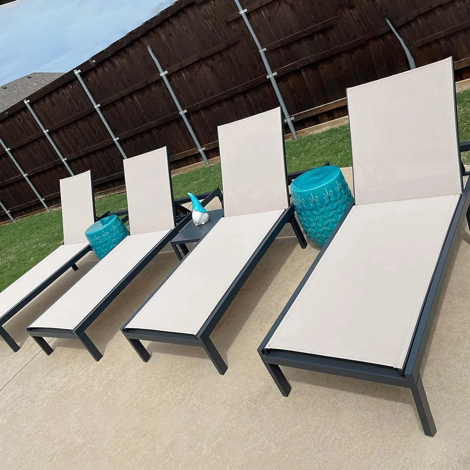 PURPLE LEAF Outdoor Chaise Lounge Chairs Set Recliner Adjustable Chair with Wheels and Table for Poolside Beach Patio Aluminum Reclining Sunbathing Lounger, Beige