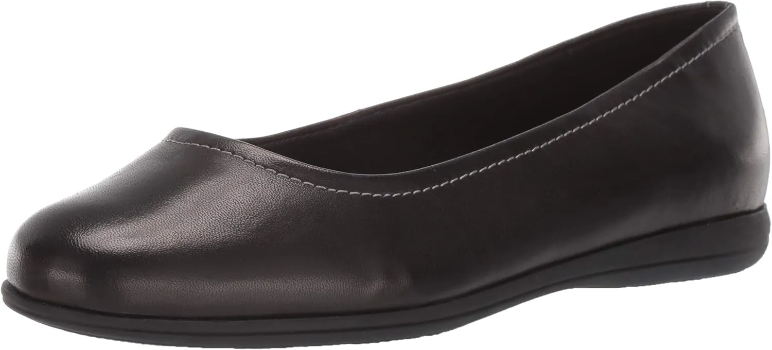 Trotters Women's Darcey Ballet Flat