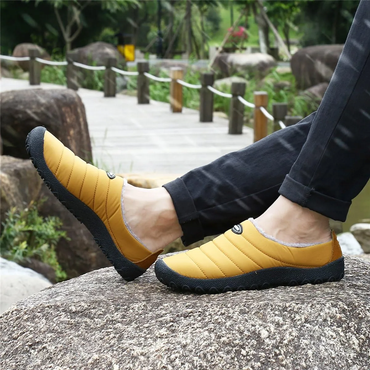 UBFEN Mens Womens Winter Warm Slippers with Fuzzy Plush Lining Slip on House Shoes Indoor Outdoor Anti-Skid Rubber Sole