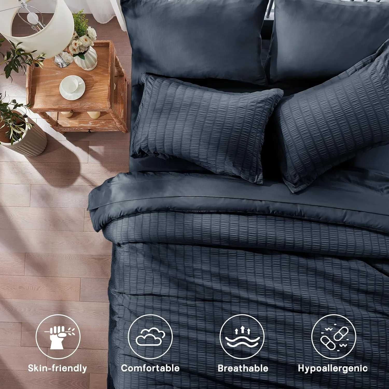 Zzlpp Queen Comforter Set 7 Pieces, Navy Blue Seersucker Bed in a Bag with Comforter, Pillow Shams, Pillowcases, Flat Sheet, Fitted Sheet